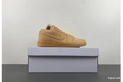 Hyperoad Vanilla 1 Jordan Low Air SE “Pale Sand” 0919